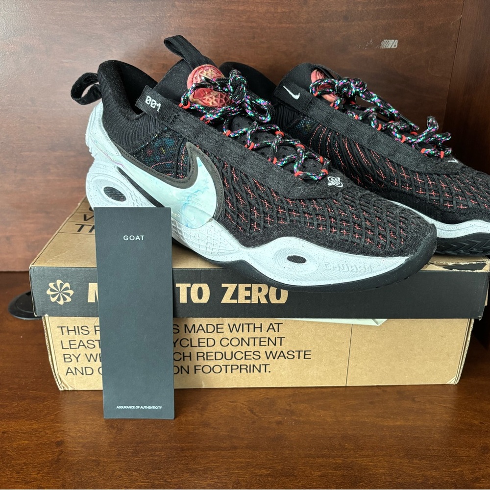Nike Men's Cosmic Unity TB basketball shoes